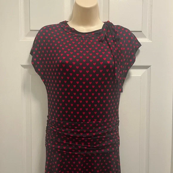 Retrolicious Bombshell Navy with red hearts print dress Bow - Med - EUC - Picture 7 of 14